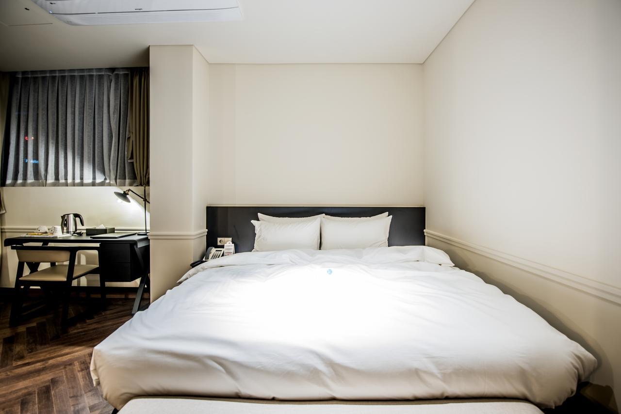 Rivertain Hotel Тэгу Экстерьер фото