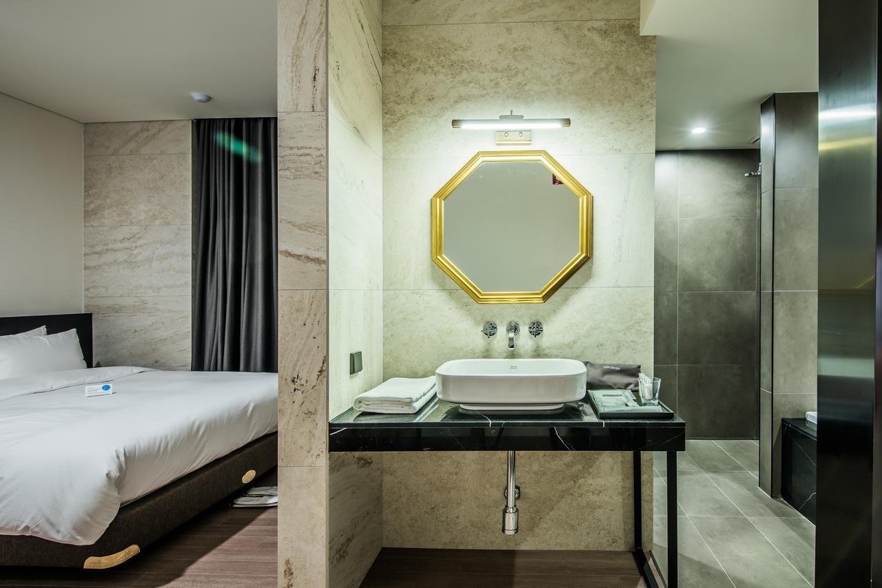 Rivertain Hotel Тэгу Экстерьер фото