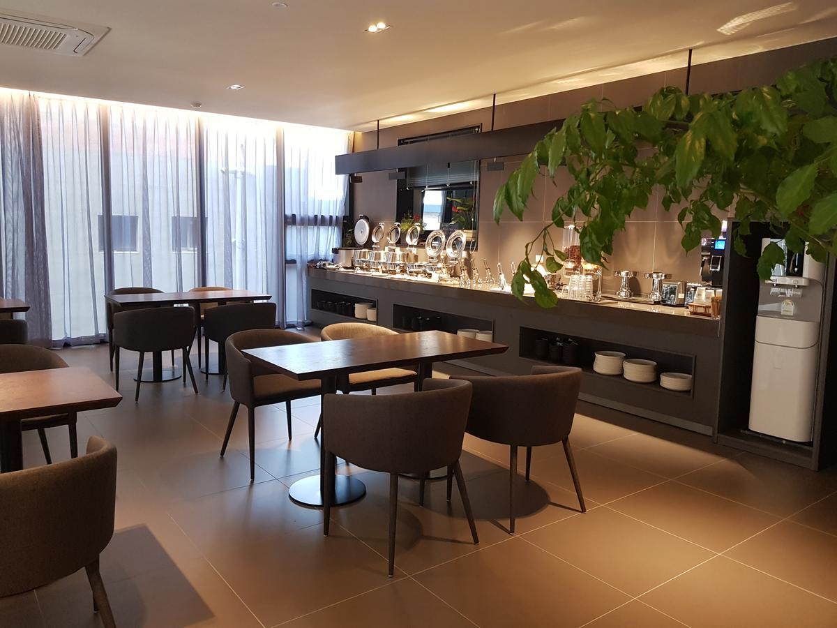 Rivertain Hotel Тэгу Экстерьер фото