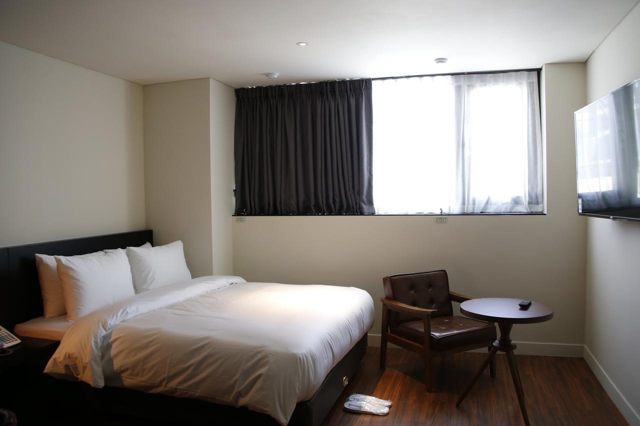 Rivertain Hotel Тэгу Экстерьер фото